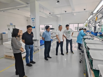 光學與電子信息學院與蘇州思道爾新能源科技簽訂實踐教學和就業實踐雙基地